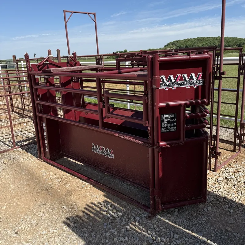 Used WW Roping Chute